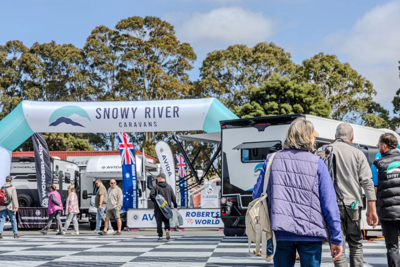 技术迭代・实力出圈丨Snowy River MY’27 系列亮相墨尔本展，双奖加冕